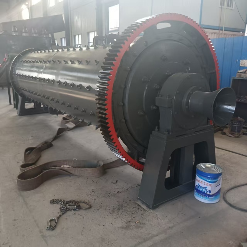 Mulino a sfere industriale con capacità 1-60 t/h, potenza 7,5-2500 kW per macinazione a umido