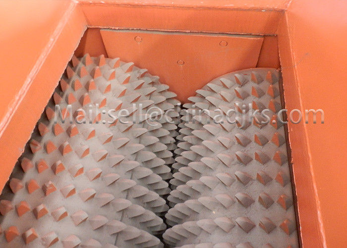 frantoio a cilindro del dente del doppio dell'uscita di 0.3mm 30t/H per schiacciare grezzo del minerale metallifero